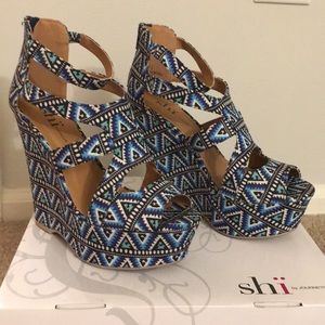 Fun Aztec Wedges